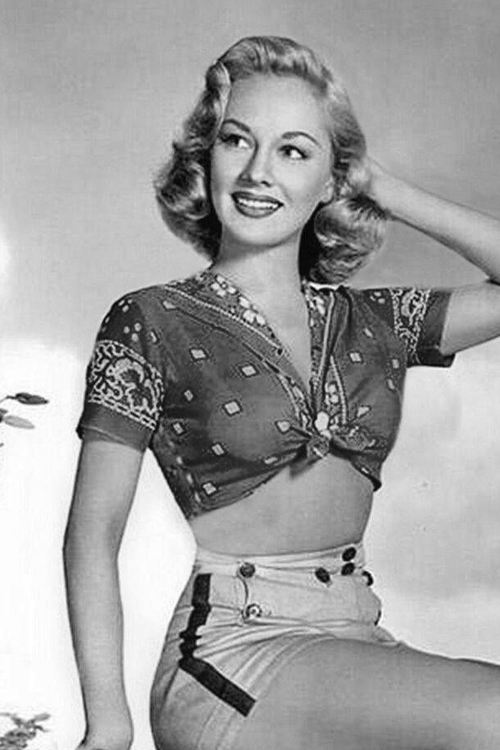 Lila Lee
