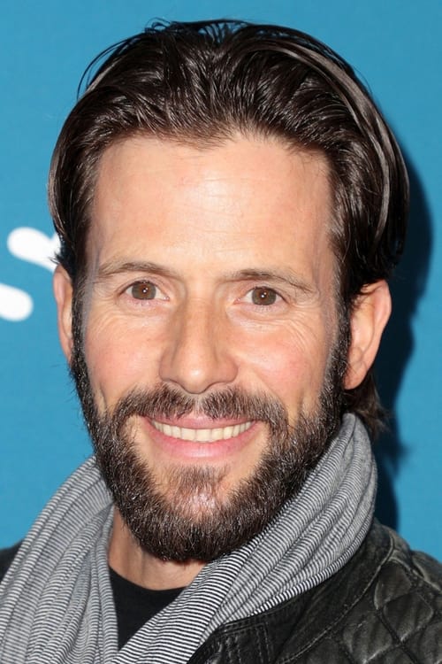 Oliver Chris