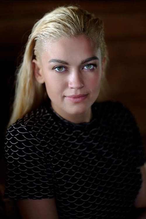 Julia Max