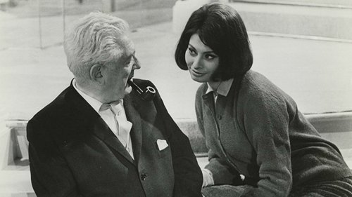 پنج مایل مانده به نیمهشب