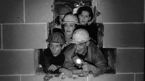 بانک را منفجر کن