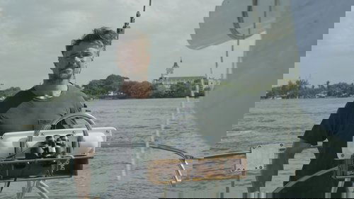 واژگون : خون در آب