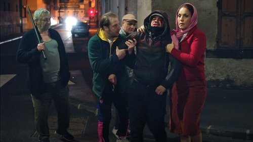 هیچکس قهرمان نیست