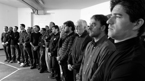 سزار باید بمیرد