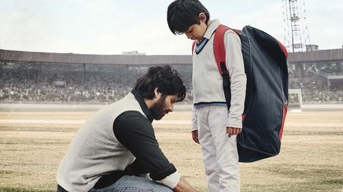 پیراهن ورزشی