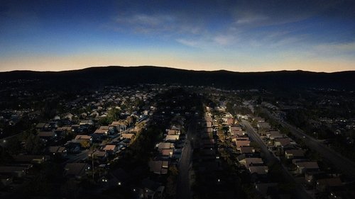 من در تاریکی گم خواهم شد